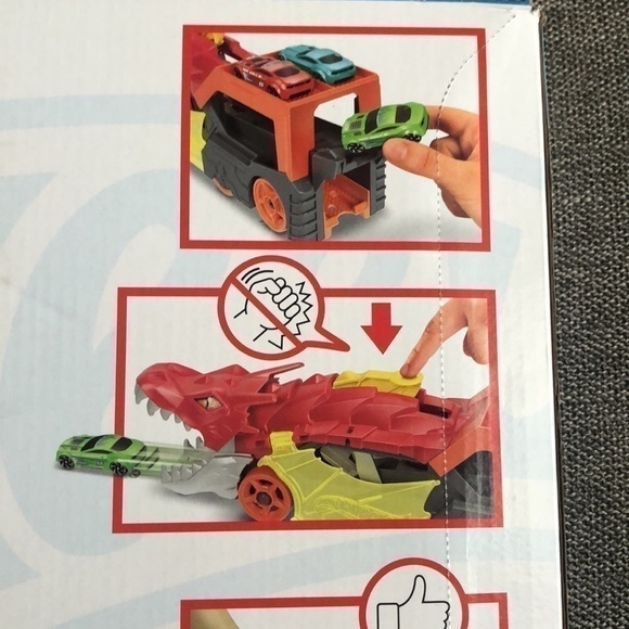 HOT Wheels Battling Creature Transports Dragon Launch Shark Chomp Transporter - Picture 8 of 14